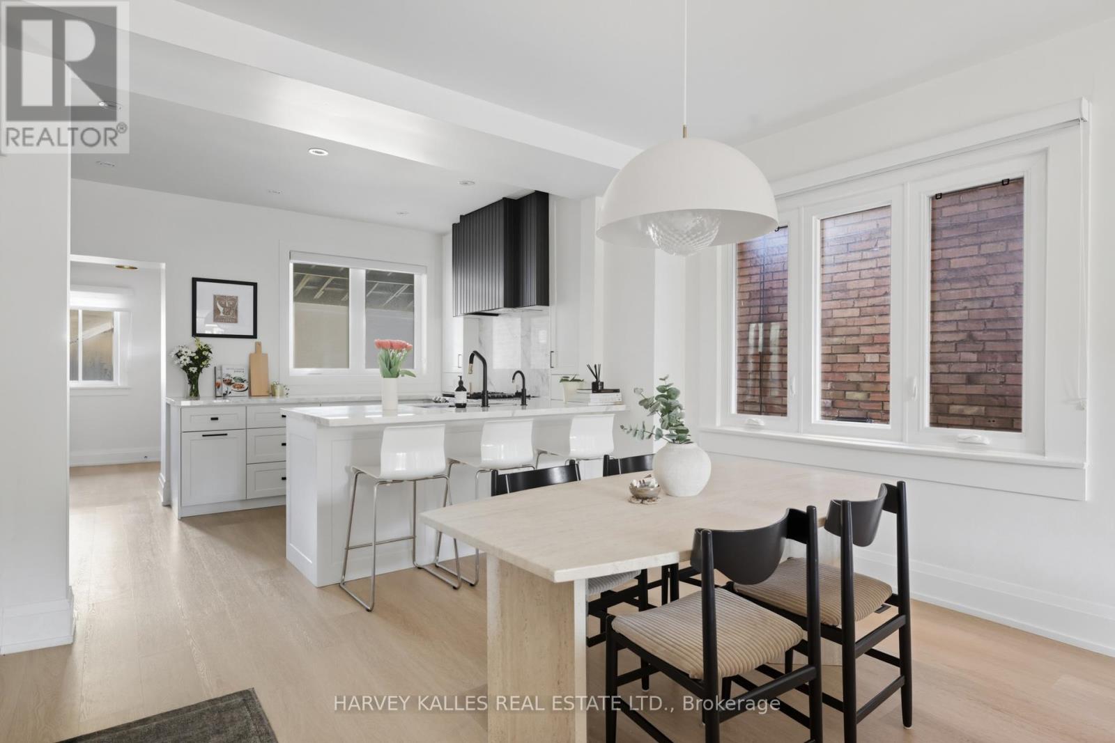 266 Mcroberts Avenue, Toronto, Ontario  M6E 4P6 - Photo 4 - W12438054