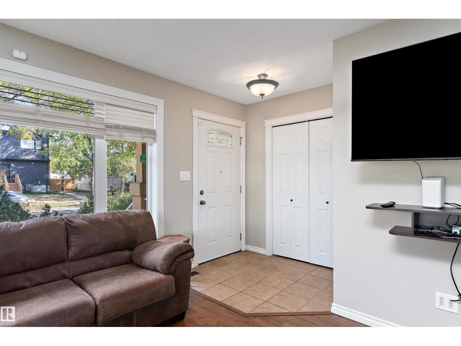 11846 125 St Nw, Edmonton, Alberta  T5L 0R9 - Photo 4 - E4458035