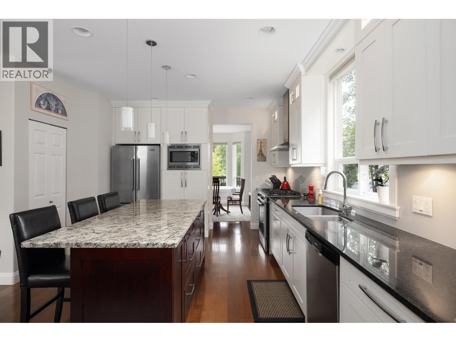118 Chestnut Court, Port Moody, British Columbia  V3H 5G4 - Photo 10 - R3054011
