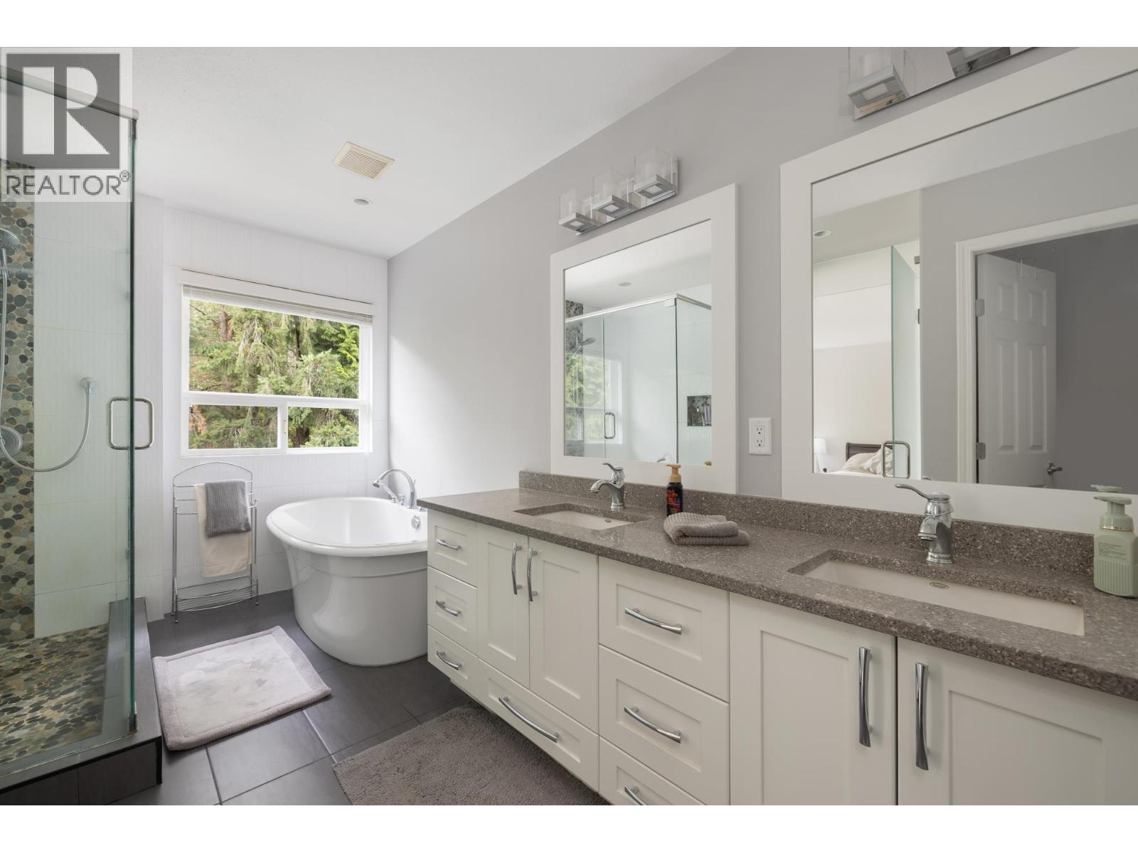 118 Chestnut Court, Port Moody, British Columbia  V3H 5G4 - Photo 27 - R3054011