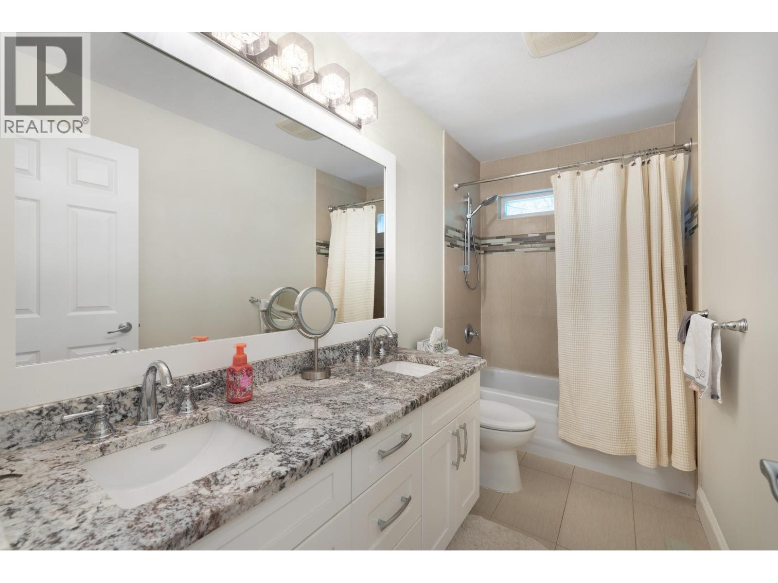 118 Chestnut Court, Port Moody, British Columbia  V3H 5G4 - Photo 31 - R3054011