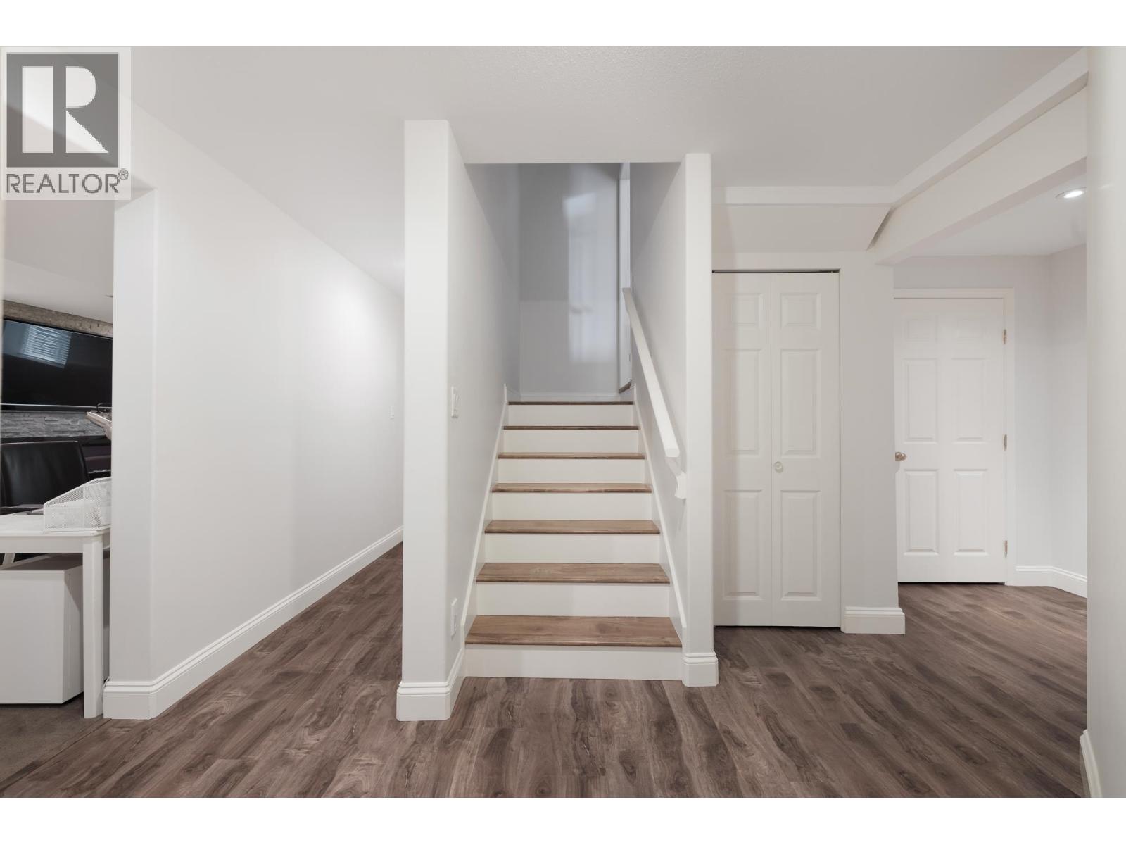 118 Chestnut Court, Port Moody, British Columbia  V3H 5G4 - Photo 32 - R3054011