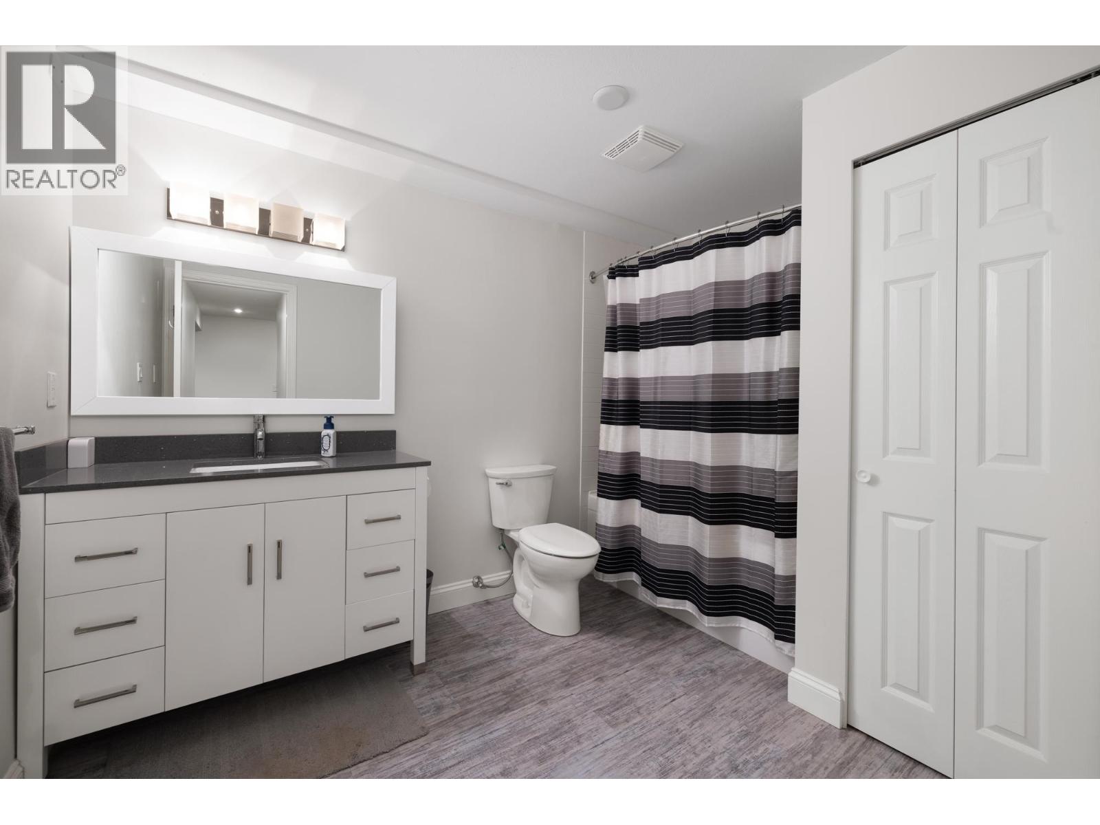 118 Chestnut Court, Port Moody, British Columbia  V3H 5G4 - Photo 36 - R3054011