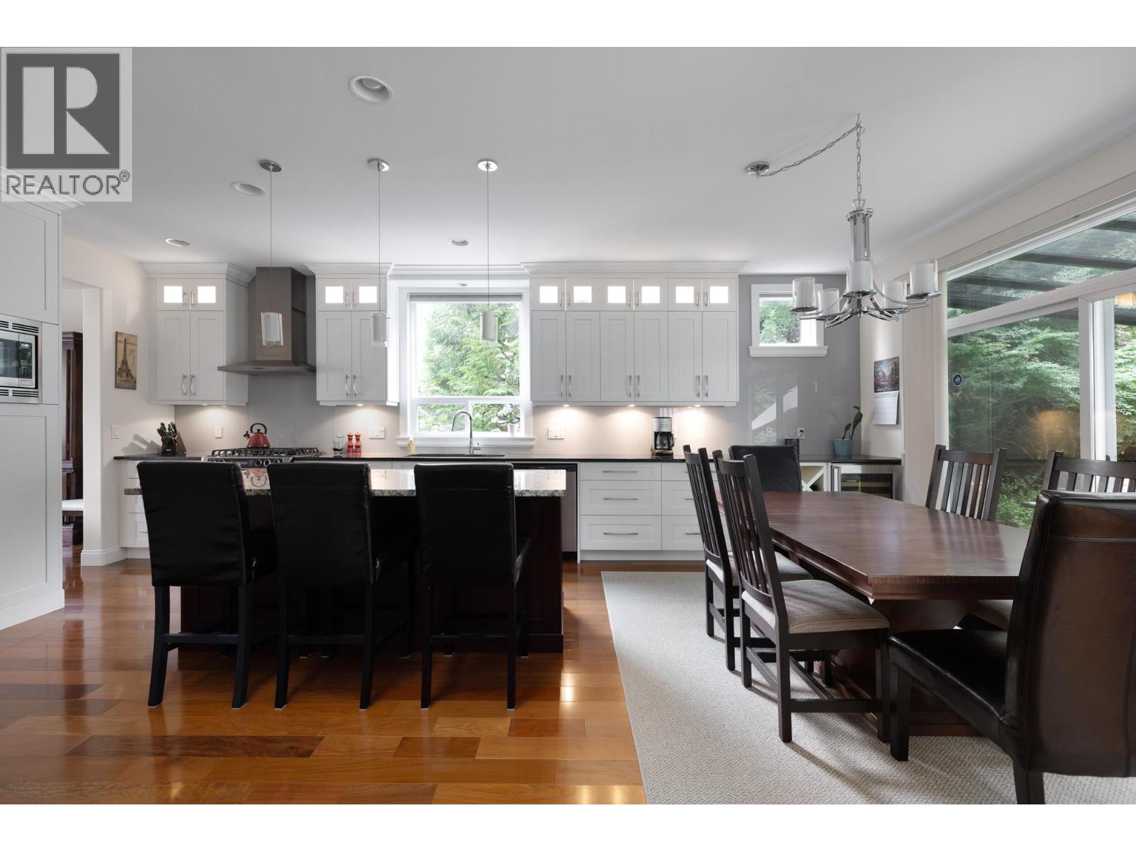 118 Chestnut Court, Port Moody, British Columbia  V3H 5G4 - Photo 8 - R3054011