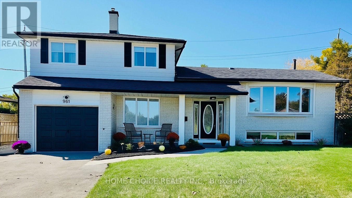 961 CURTIS CRESCENT, Cobourg, Ontario