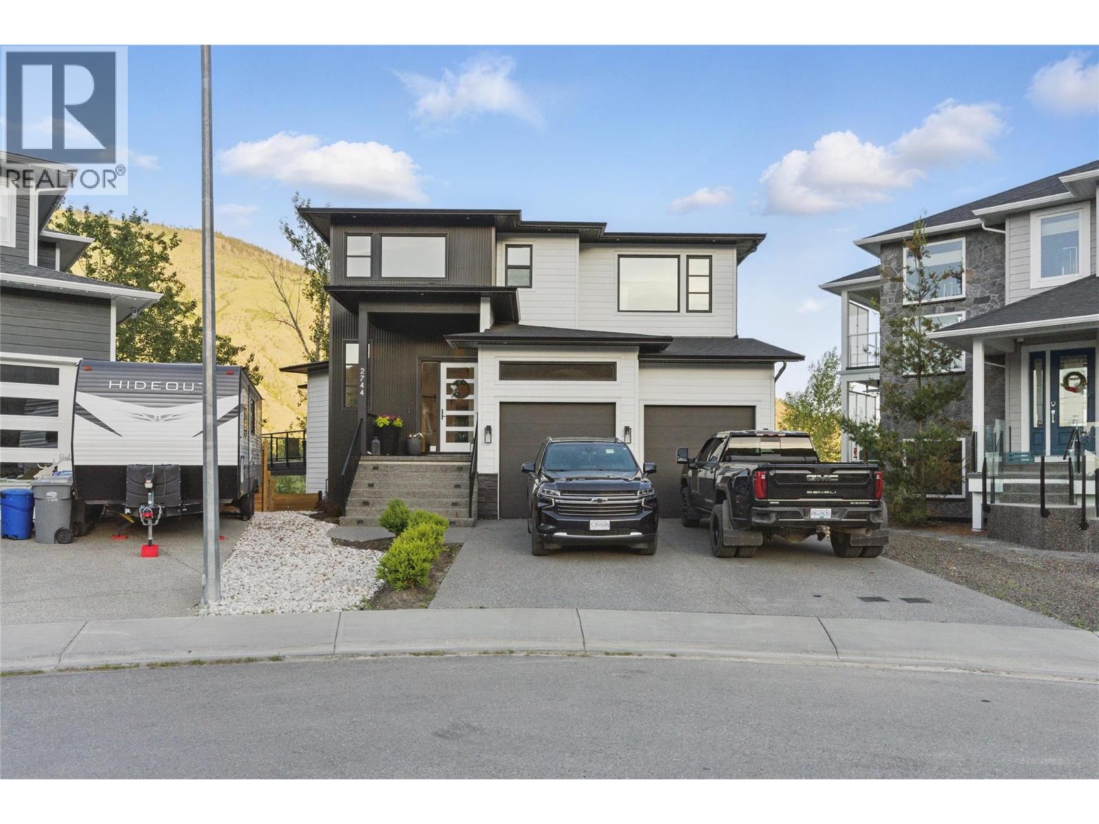 2744 BEACHMOUNT Crescent, kamloops, British Columbia