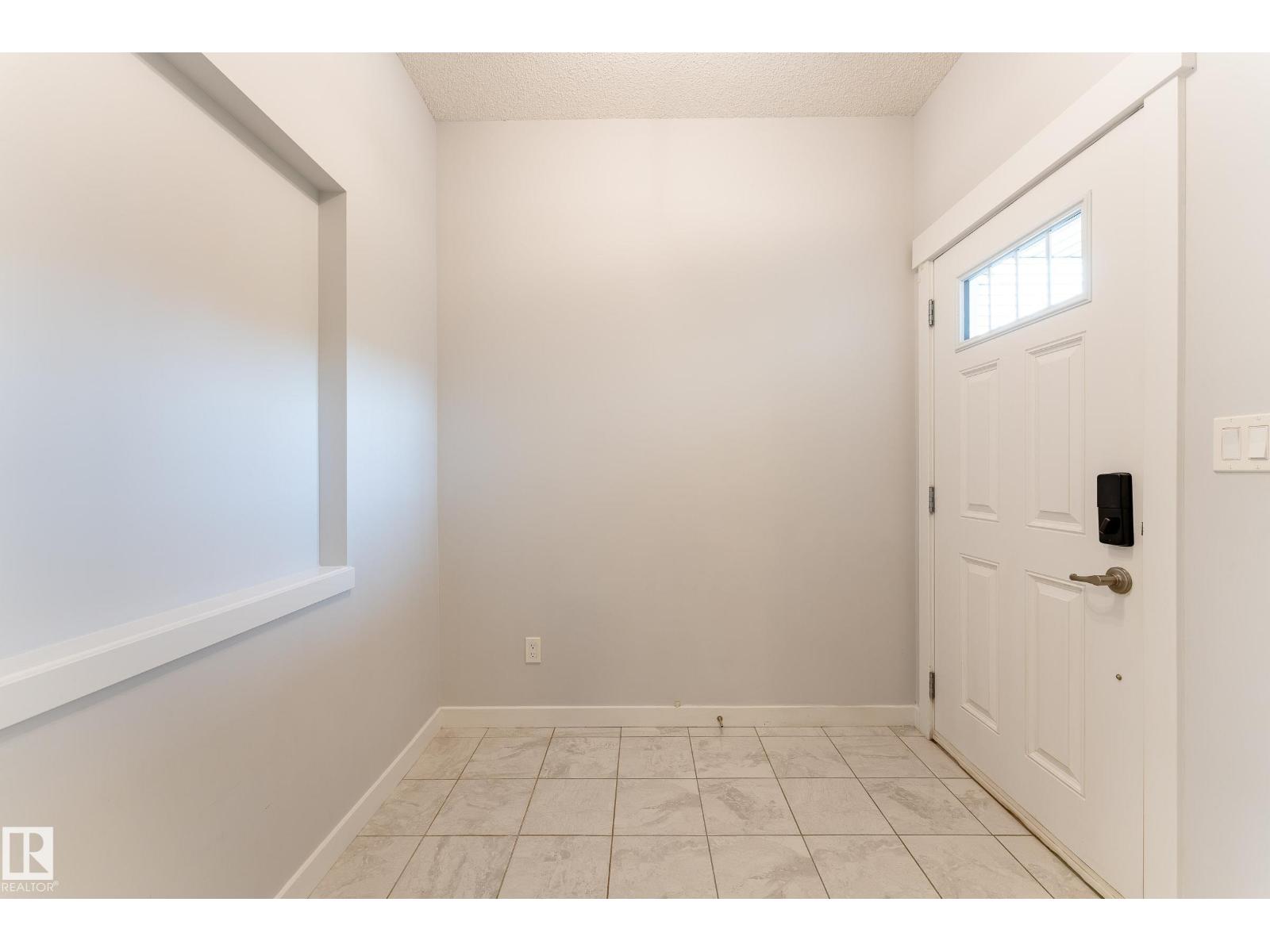 2402 Kelly Circle Sw, Edmonton, Alberta  T6W 4G3 - Photo 3 - E4460271