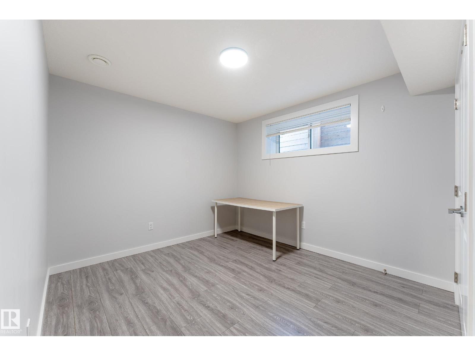 2402 Kelly Circle Sw, Edmonton, Alberta  T6W 4G3 - Photo 35 - E4460271