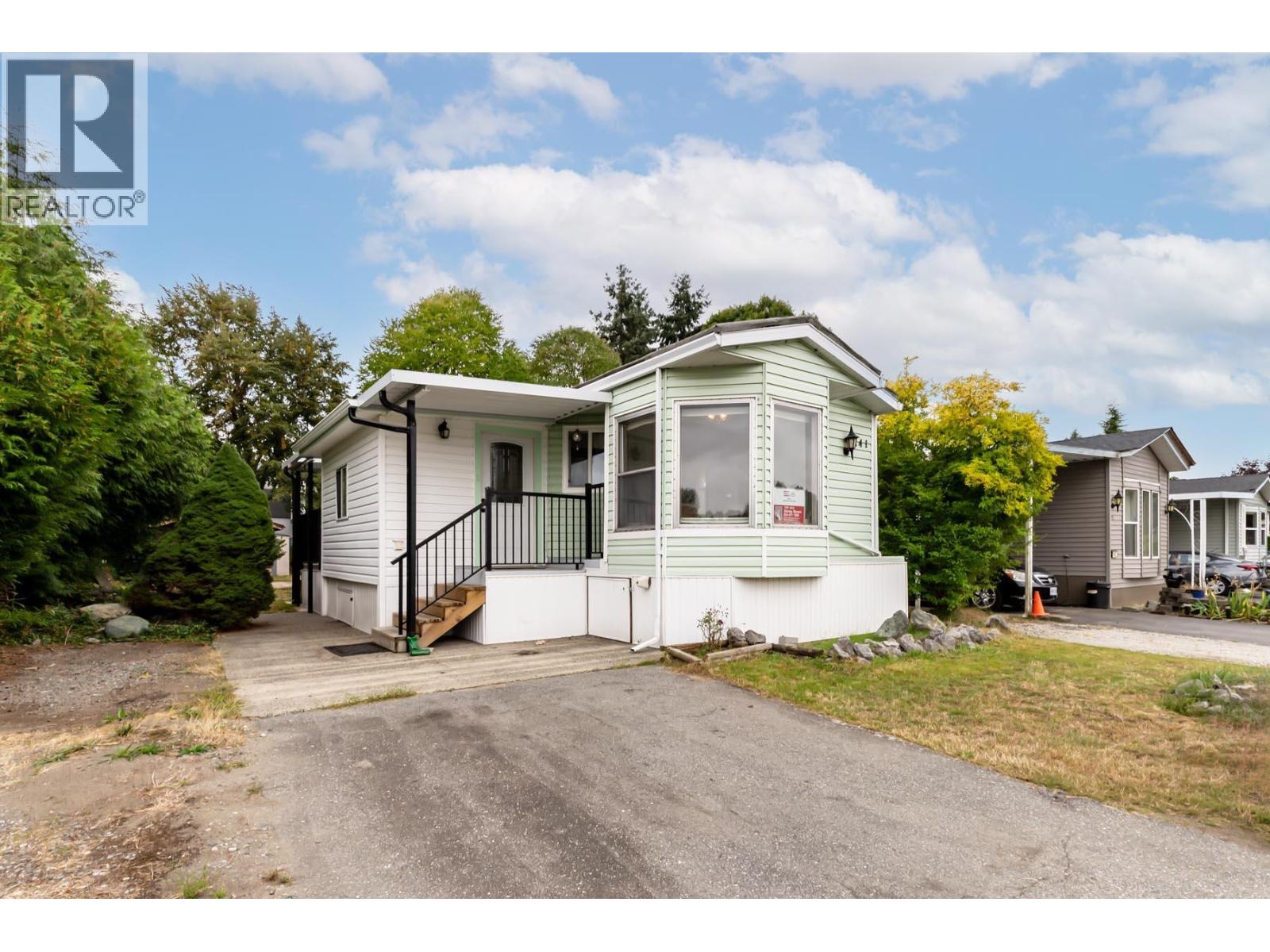 141 145 King Edward Street, Coquitlam, British Columbia  V3K 6M3 - Photo 6 - R3053861