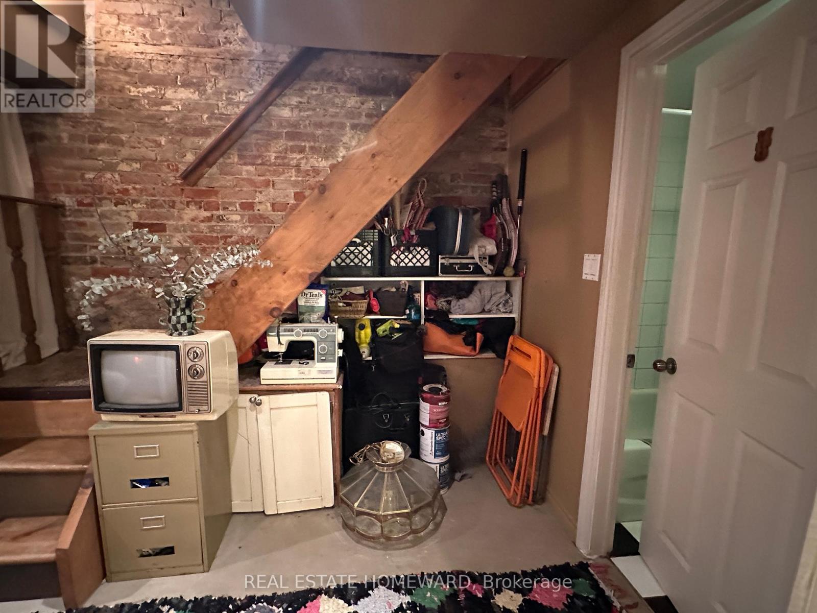 2 - 393 Christie Street, Toronto, Ontario  M6E 3C5 - Photo 16 - C12430438