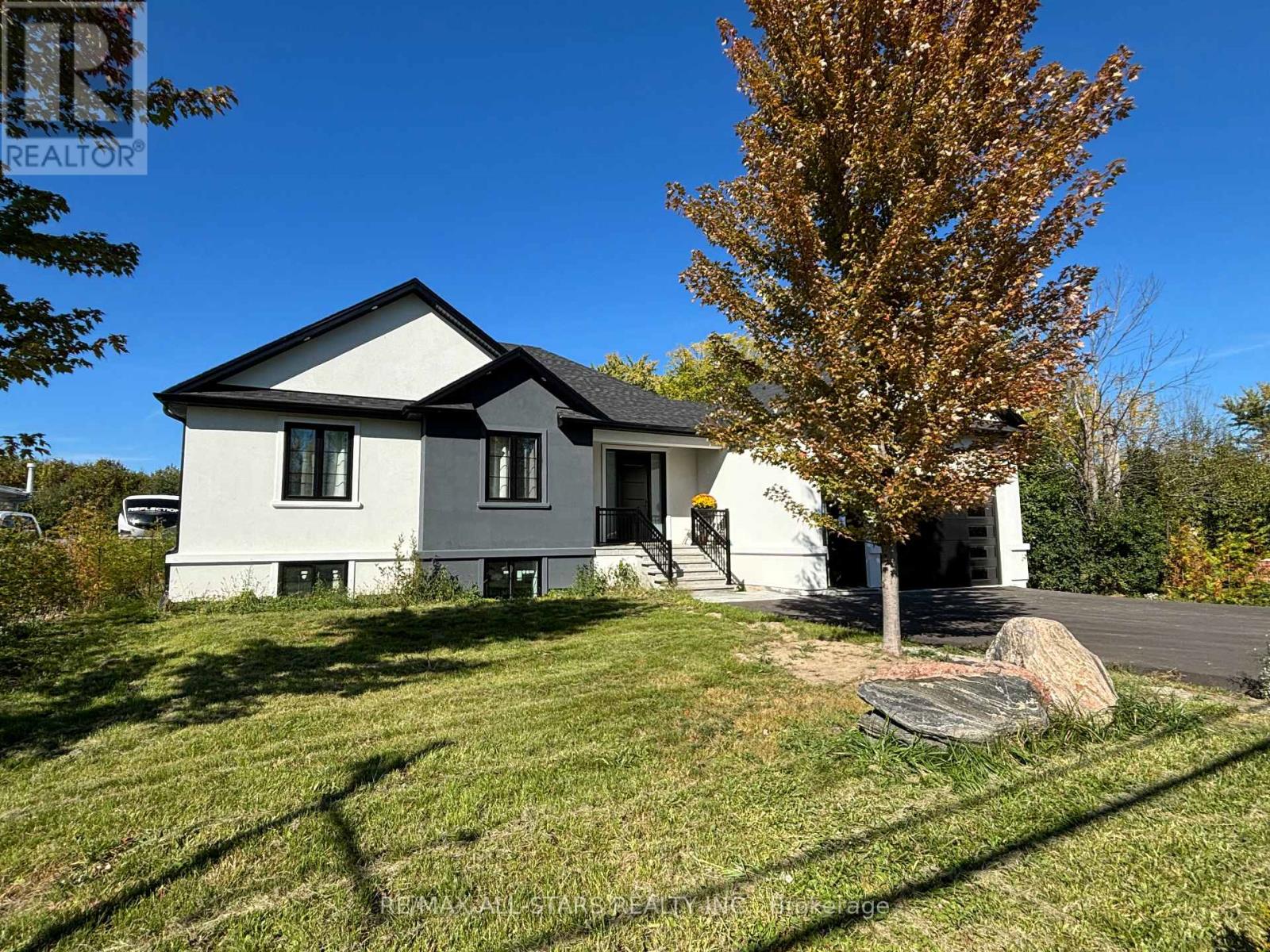B - 1678 Metro Road, Georgina, Ontario  L0E 1S0 - Photo 2 - N12433732