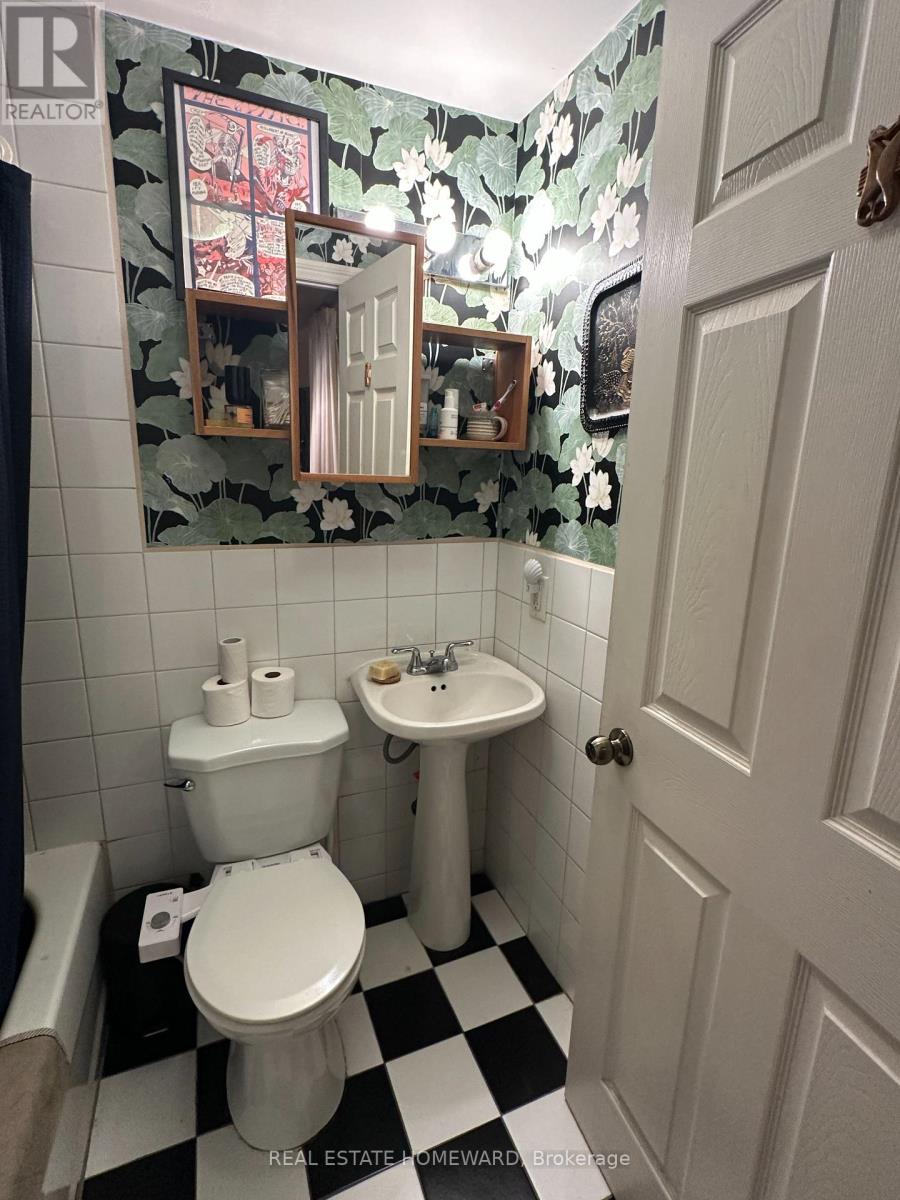 2 - 393 Christie Street, Toronto, Ontario  M6E 3C5 - Photo 18 - C12430438