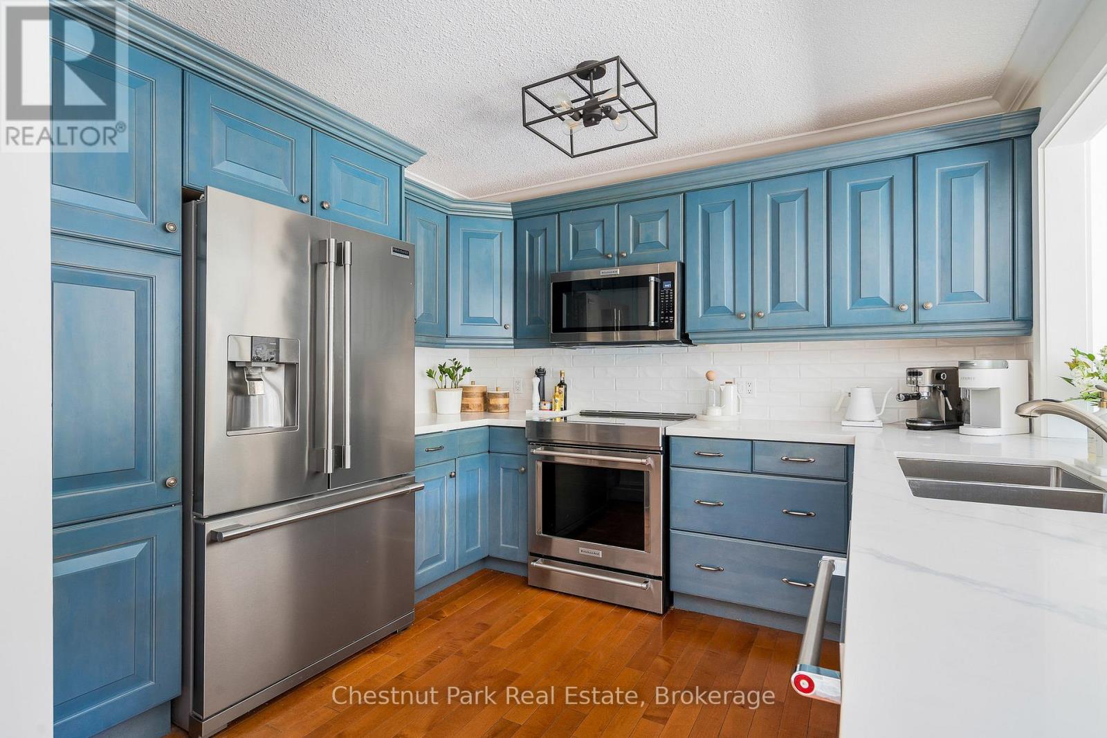 133 Carmichael Crescent, Blue Mountains, Ontario  L9Y 0R2 - Photo 35 - X12374940