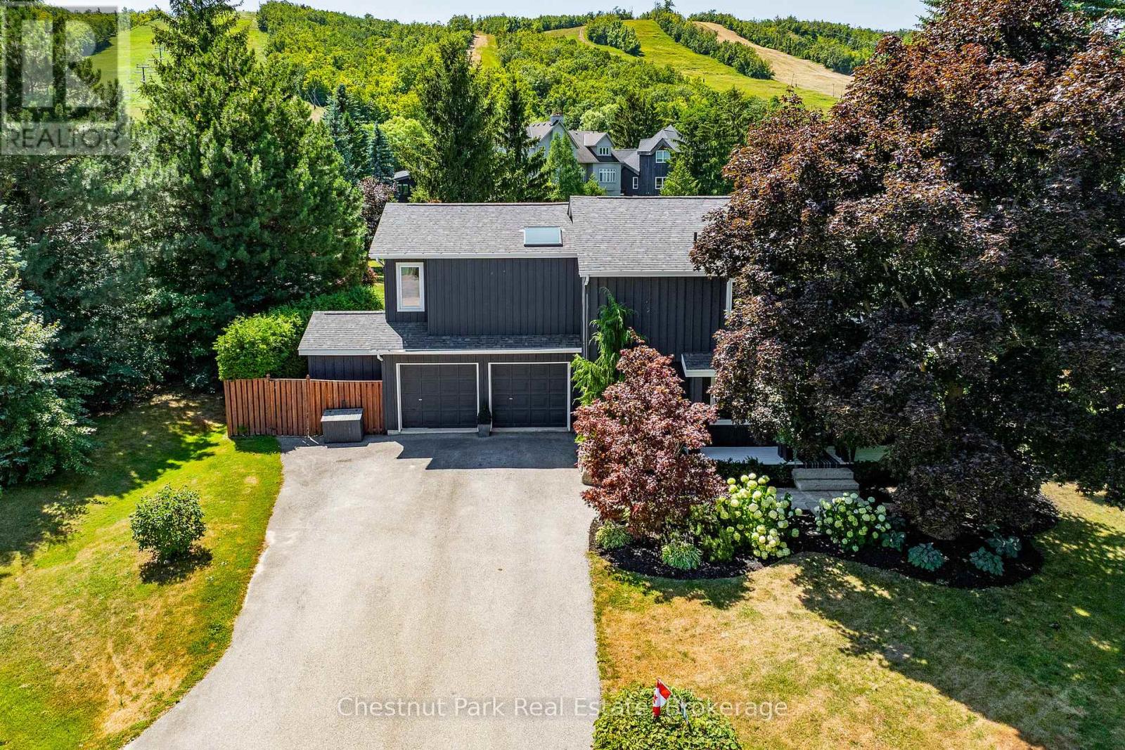 133 Carmichael Crescent, Blue Mountains, Ontario  L9Y 0R2 - Photo 46 - X12374940