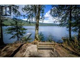 5319 EAST BARRIERE LAKE FS Road, barriere, British Columbia