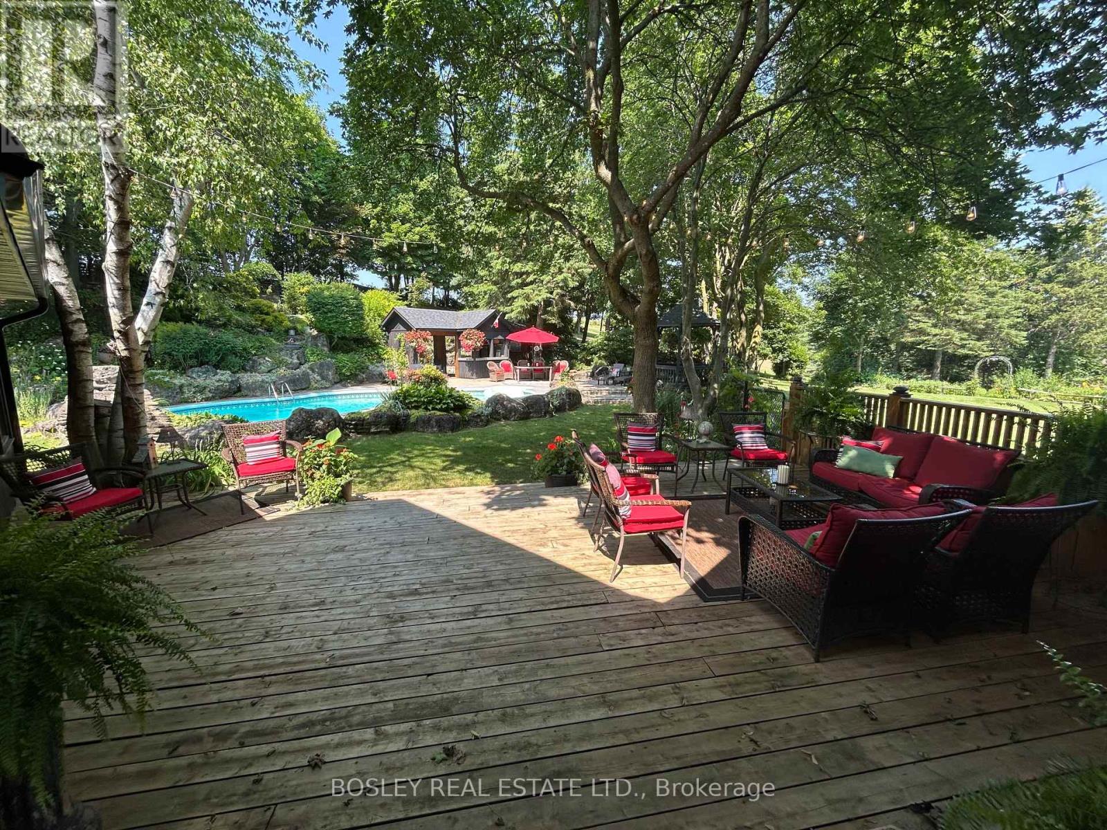 16 Bayberry Road, Mono, Ontario  L9W 6G6 - Photo 13 - X12437930