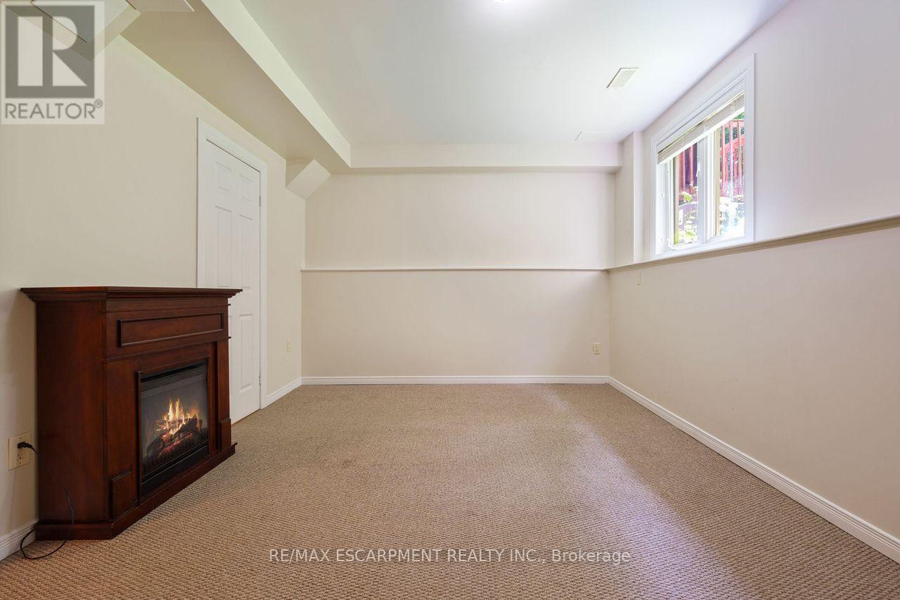 P87 - 175 David Bergey Drive, Kitchener, Ontario  N2E 4H6 - Photo 23 - X12437950