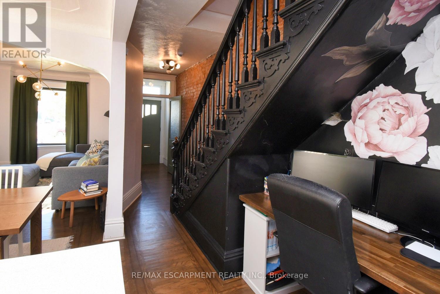 150 Victoria Avenue N, Hamilton, Ontario  L8L 2B6 - Photo 24 - X12437954