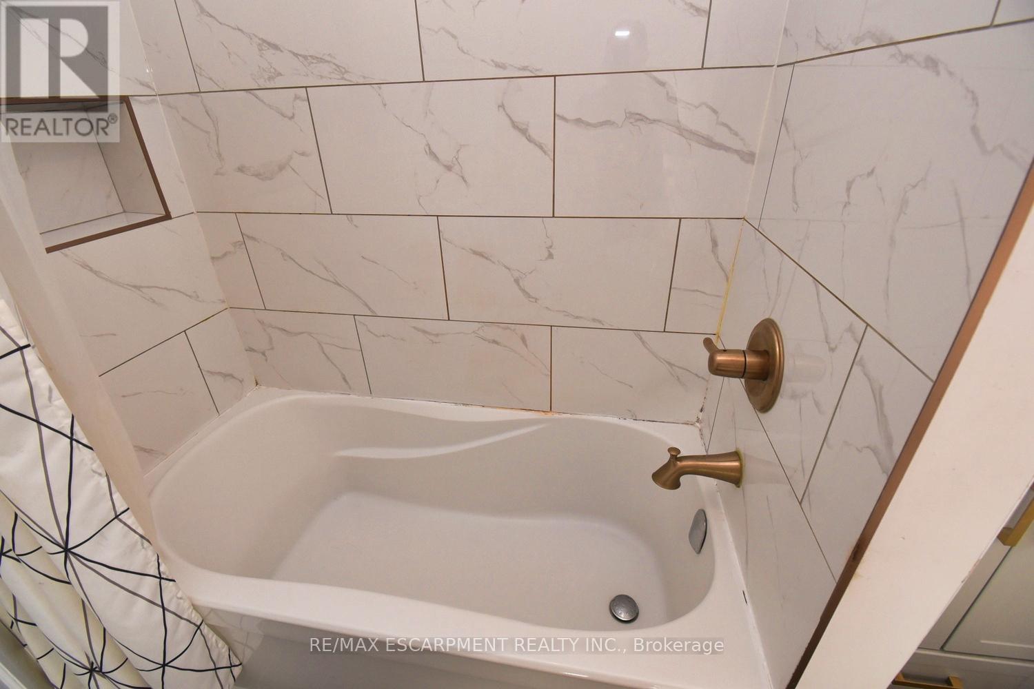 150 Victoria Avenue N, Hamilton, Ontario  L8L 2B6 - Photo 33 - X12437954