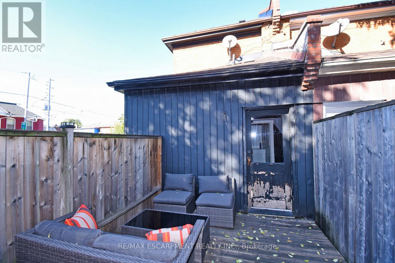 150 Victoria Avenue N, Hamilton, Ontario  L8L 2B6 - Photo 39 - X12437954
