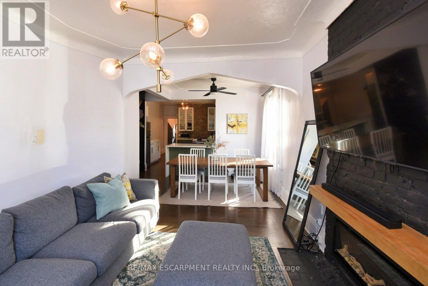 150 Victoria Avenue N, Hamilton, Ontario  L8L 2B6 - Photo 9 - X12437954