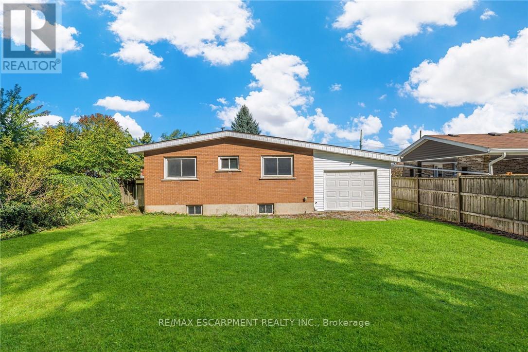 6122 Mayfair Drive, Niagara Falls, Ontario  L2J 1W1 - Photo 32 - X12438008