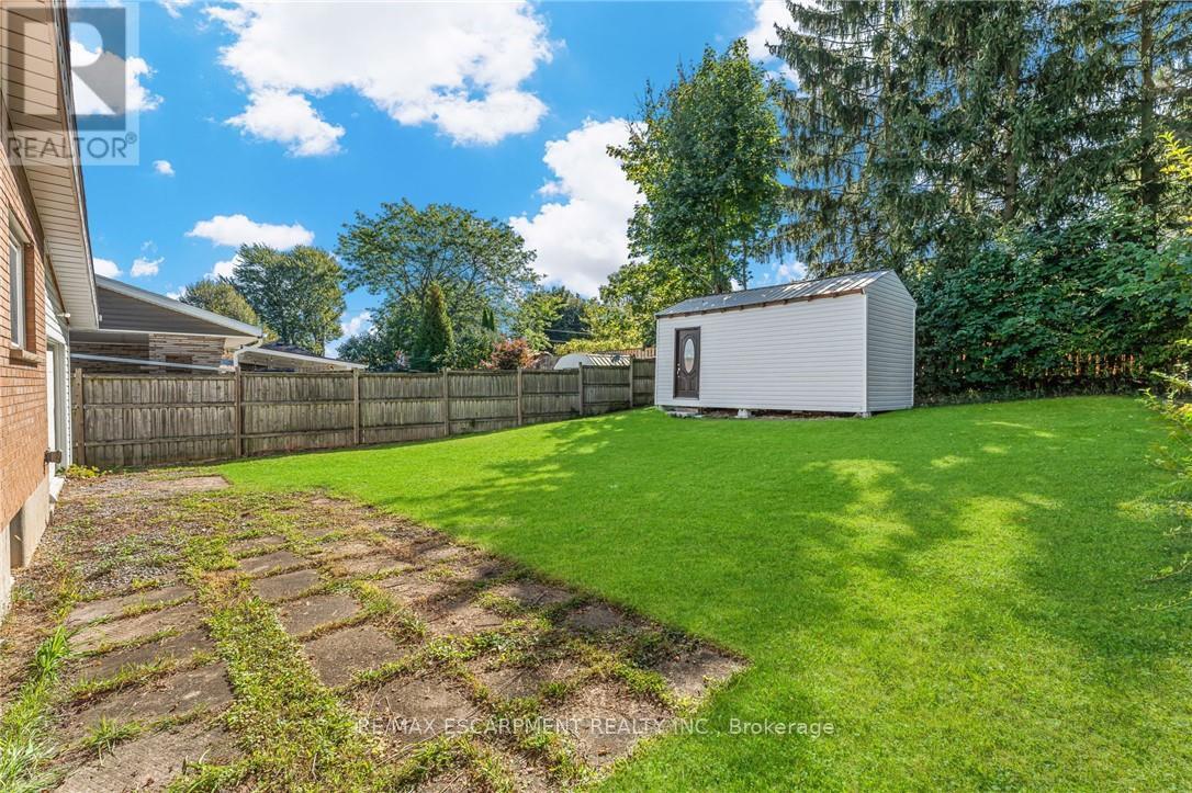 6122 Mayfair Drive, Niagara Falls, Ontario  L2J 1W1 - Photo 33 - X12438008