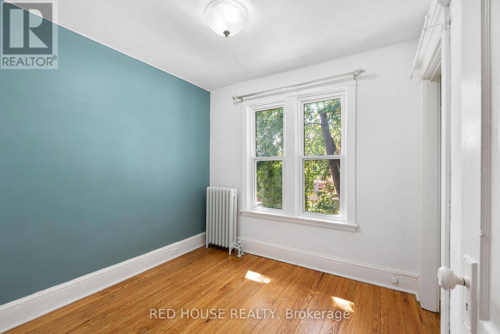 Unit 6 - 55 Balsam Avenue S, Hamilton, Ontario  L8M 3A9 - Photo 12 - X12438010