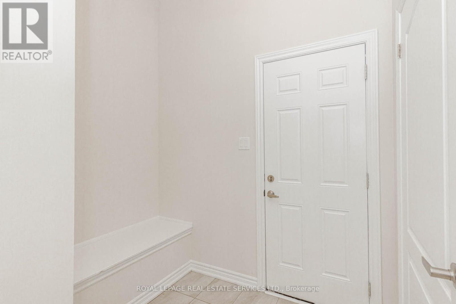96 Explorer Way W, Thorold, Ontario  L2V 0K3 - Photo 14 - X12438059