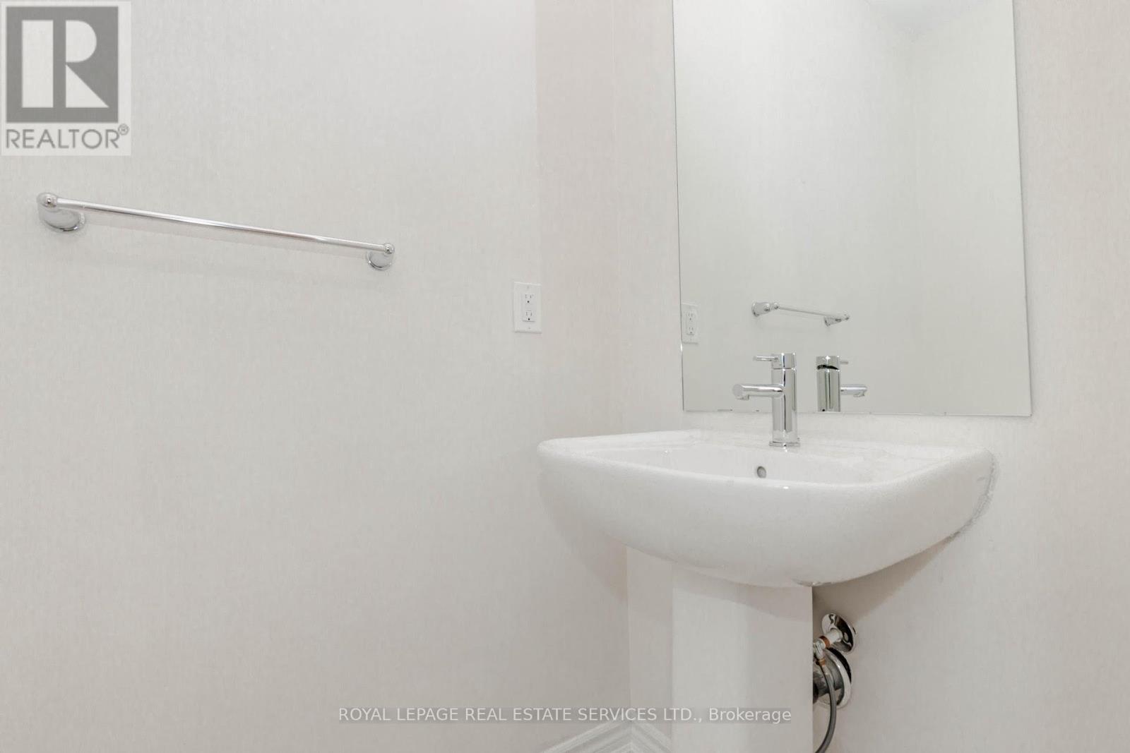 96 Explorer Way W, Thorold, Ontario  L2V 0K3 - Photo 15 - X12438059