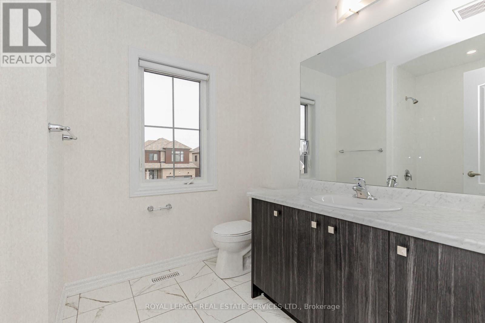 96 Explorer Way W, Thorold, Ontario  L2V 0K3 - Photo 26 - X12438059