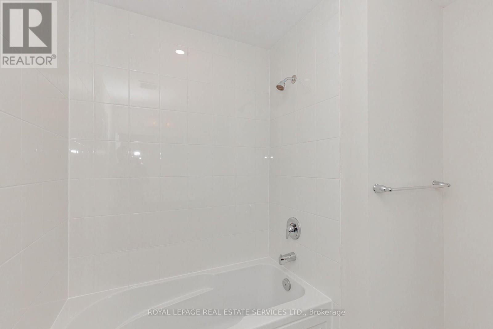 96 Explorer Way W, Thorold, Ontario  L2V 0K3 - Photo 27 - X12438059