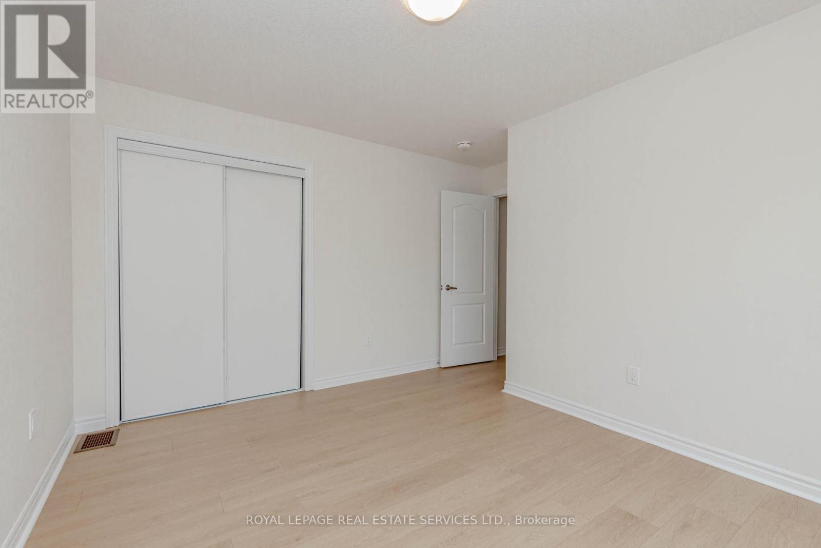 96 Explorer Way W, Thorold, Ontario  L2V 0K3 - Photo 32 - X12438059