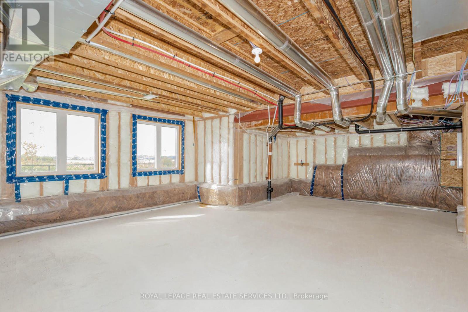 96 Explorer Way W, Thorold, Ontario  L2V 0K3 - Photo 36 - X12438059