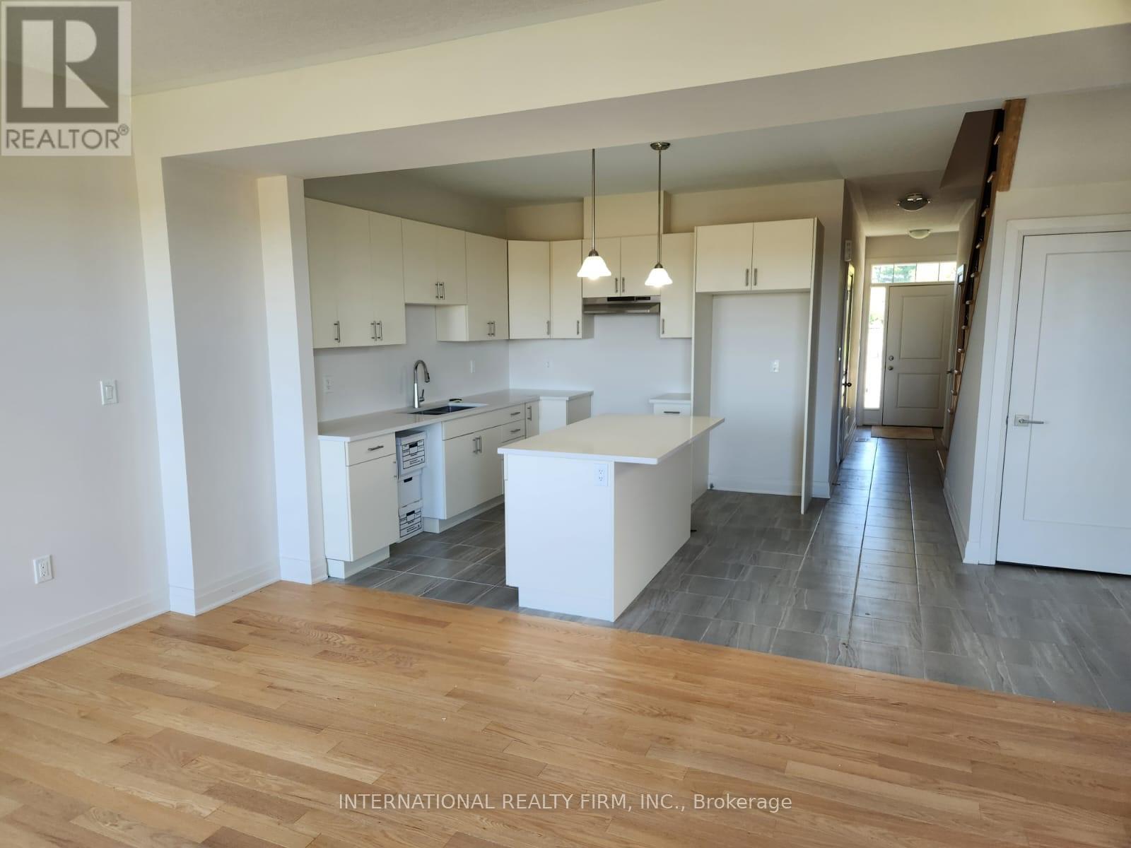 122 Middleton Street, Zorra, Ontario  N0M 2M0 - Photo 5 - X12438088