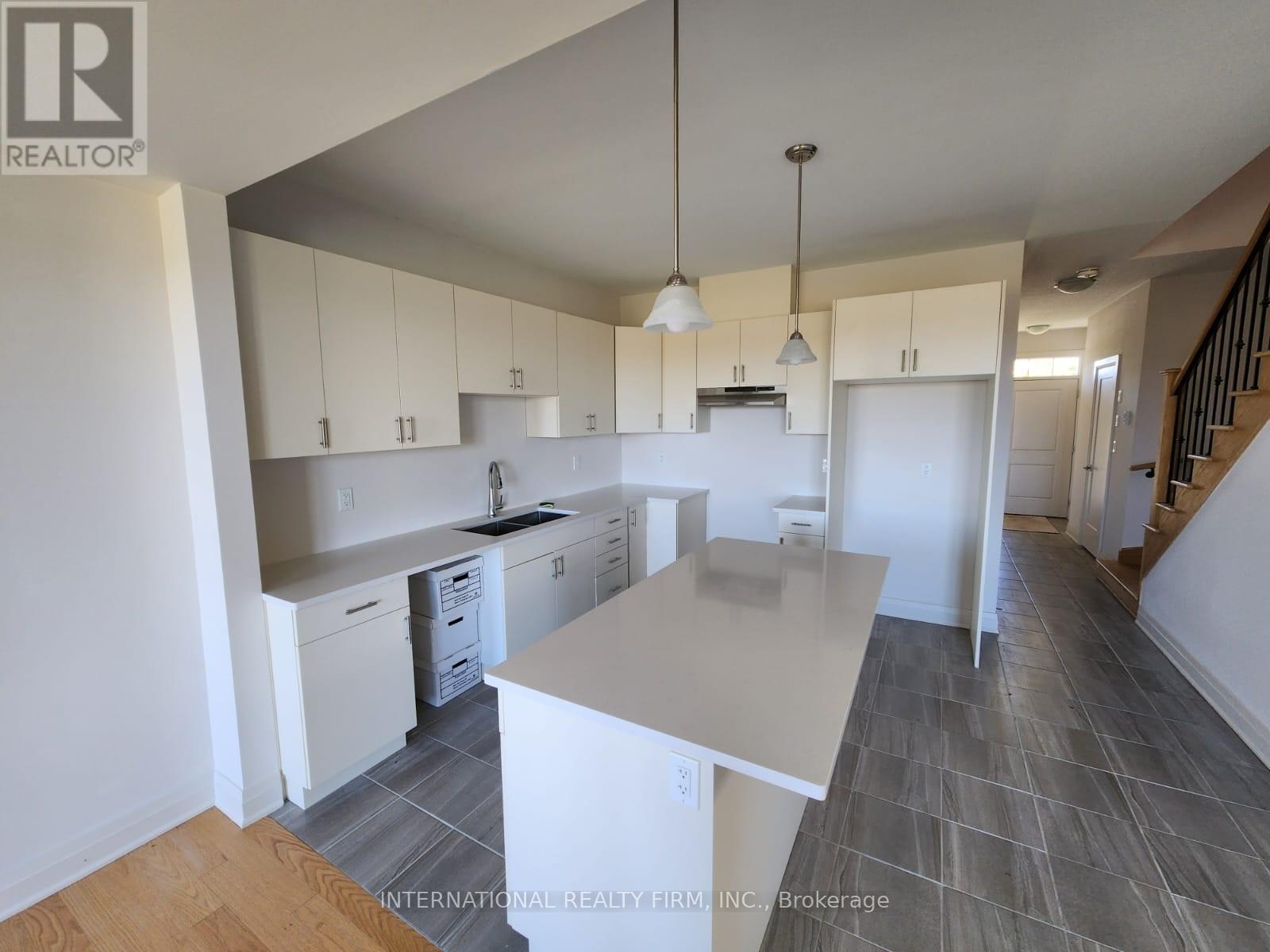 122 Middleton Street, Zorra, Ontario  N0M 2M0 - Photo 6 - X12438088