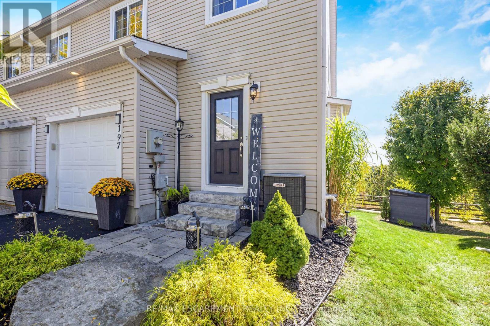 197 Carters Lane, Guelph/eramosa, Ontario  N0B 2K0 - Photo 3 - X12438093
