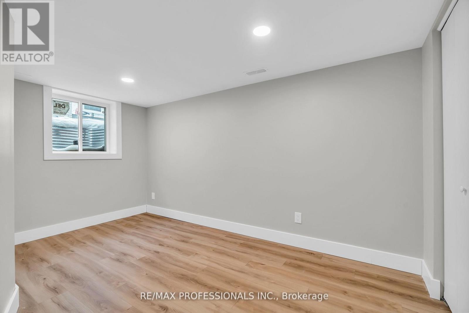 Lower - 139 Byron Avenue, Kitchener, Ontario  N2C 1Z7 - Photo 13 - X12438094