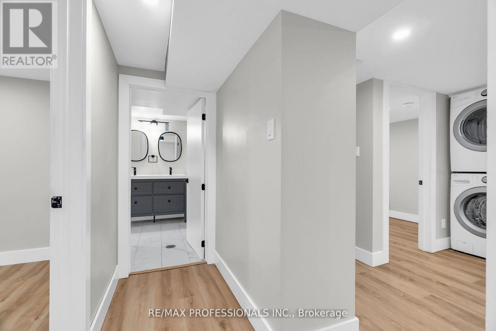 Lower - 139 Byron Avenue, Kitchener, Ontario  N2C 1Z7 - Photo 8 - X12438094