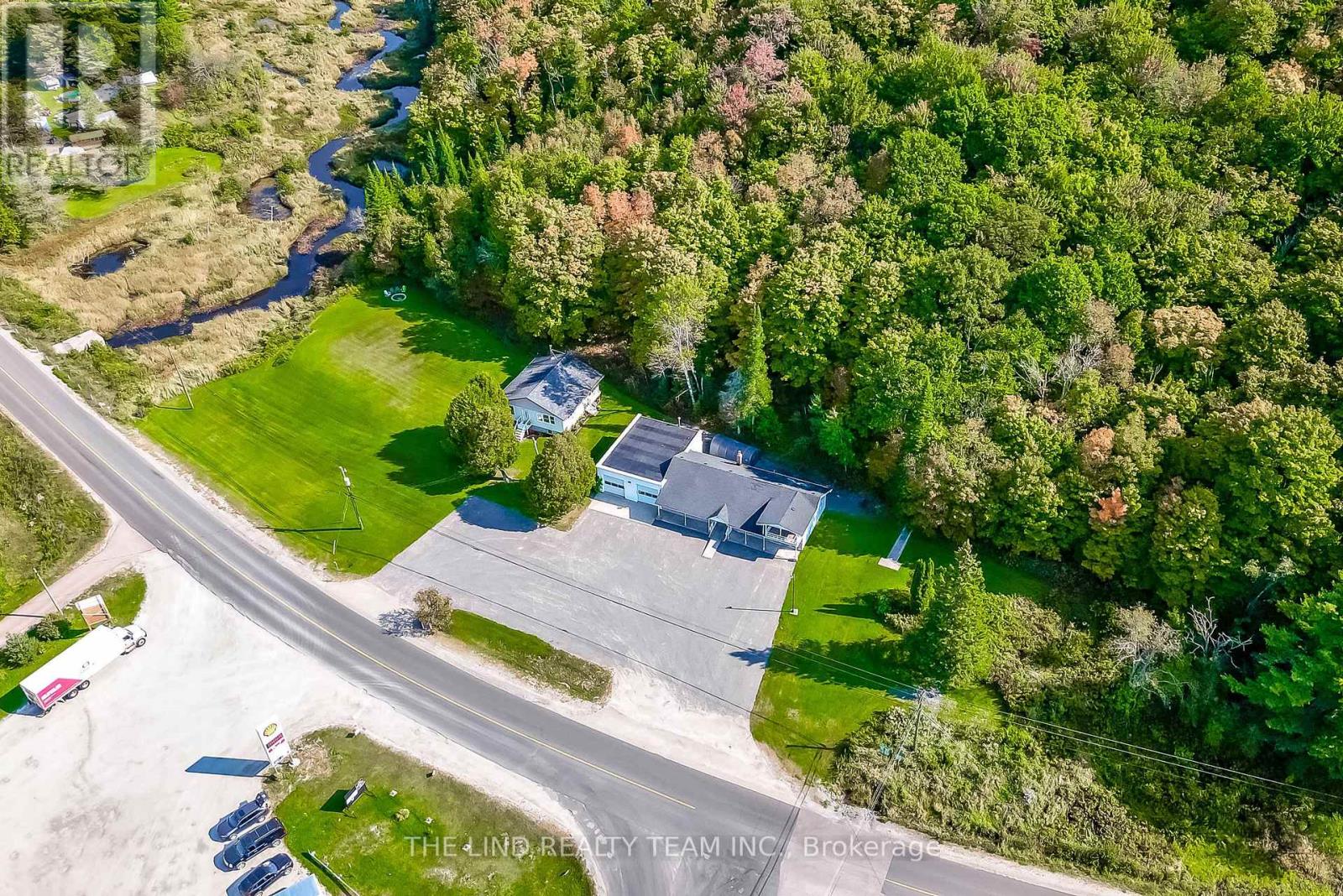949 Raymond Road, Muskoka Lakes, Ontario  P0B 1M0 - Photo 44 - X12438100