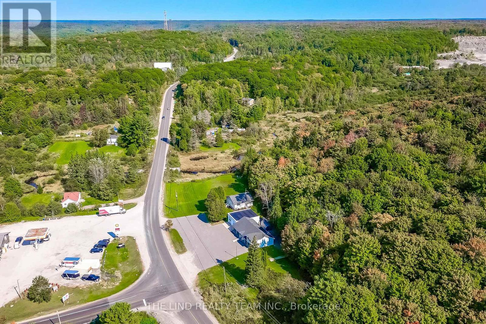 949 Raymond Road, Muskoka Lakes, Ontario  P0B 1M0 - Photo 47 - X12438100