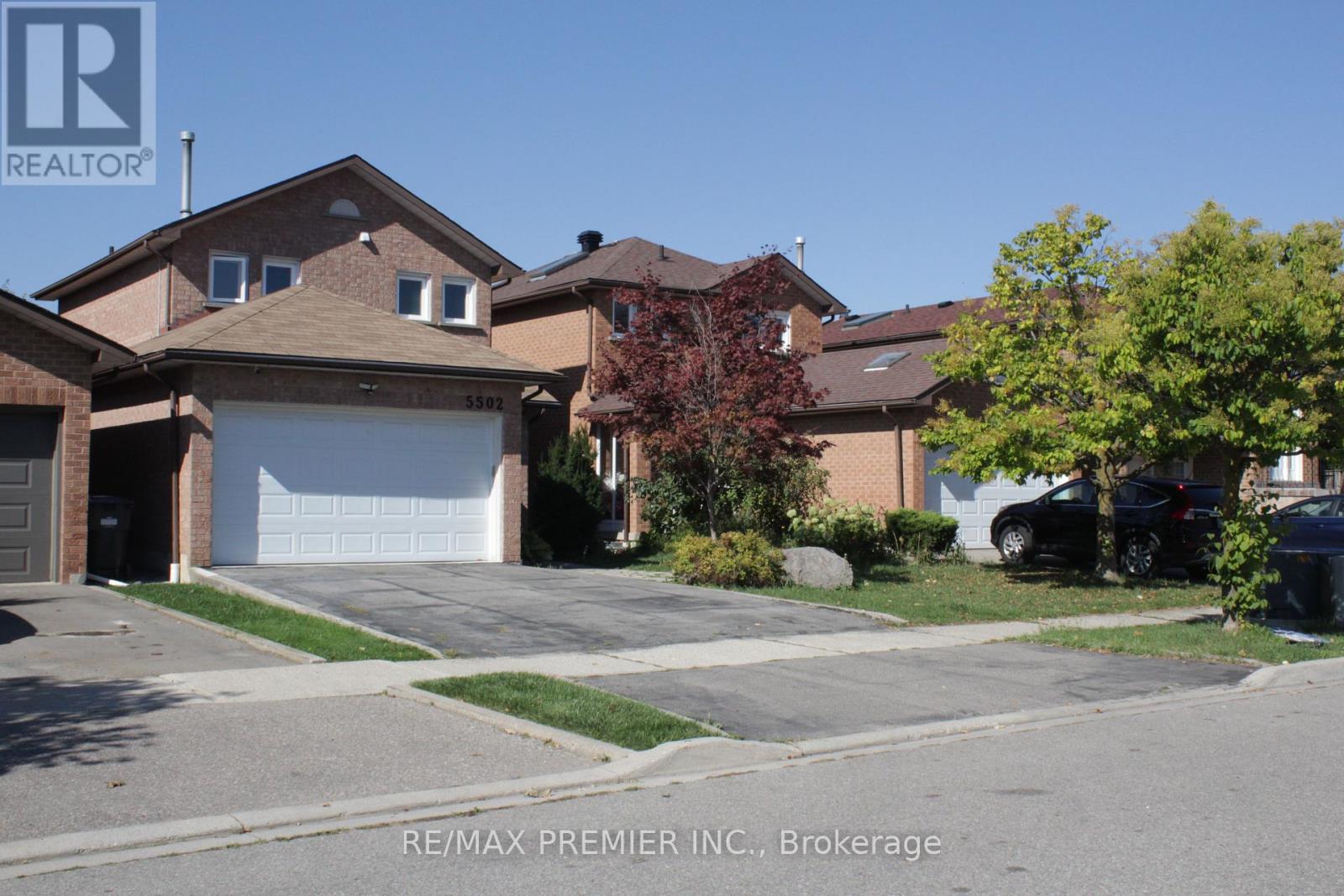 5502 Bourget Drive, Mississauga, Ontario  L5R 3A4 - Photo 2 - W12336477