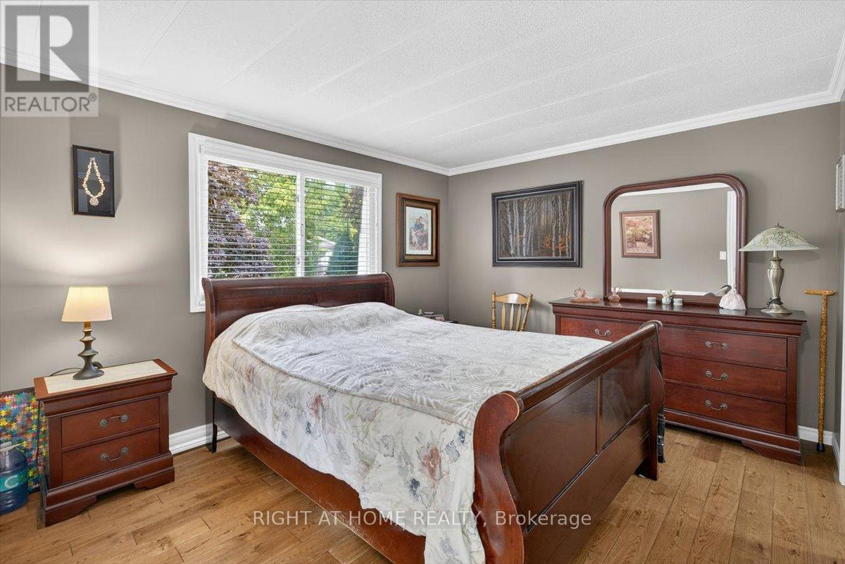30 Main Street, Innisfil, Ontario  L9S 1L9 - Photo 19 - N12333285