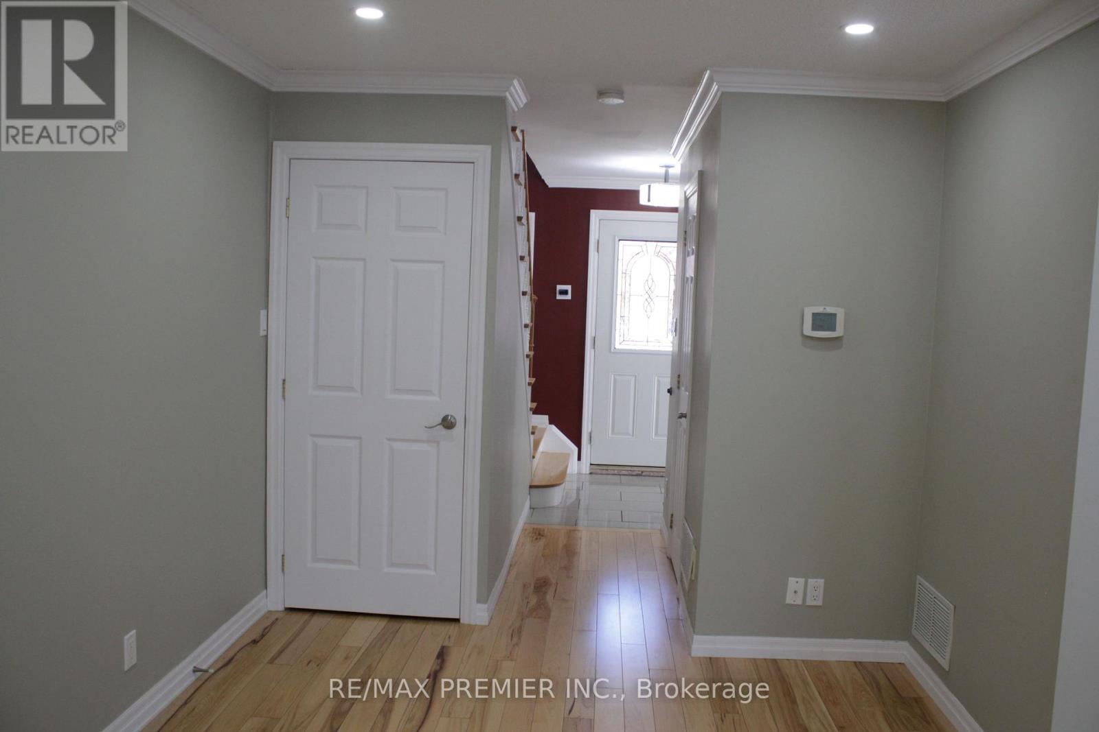 5502 Bourget Drive, Mississauga, Ontario  L5R 3A4 - Photo 16 - W12336477