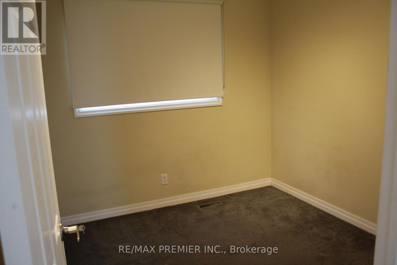5502 Bourget Drive, Mississauga, Ontario  L5R 3A4 - Photo 20 - W12336477