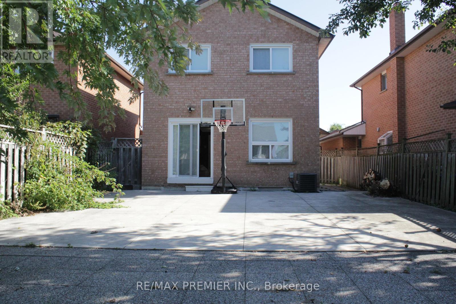 5502 Bourget Drive, Mississauga, Ontario  L5R 3A4 - Photo 35 - W12336477