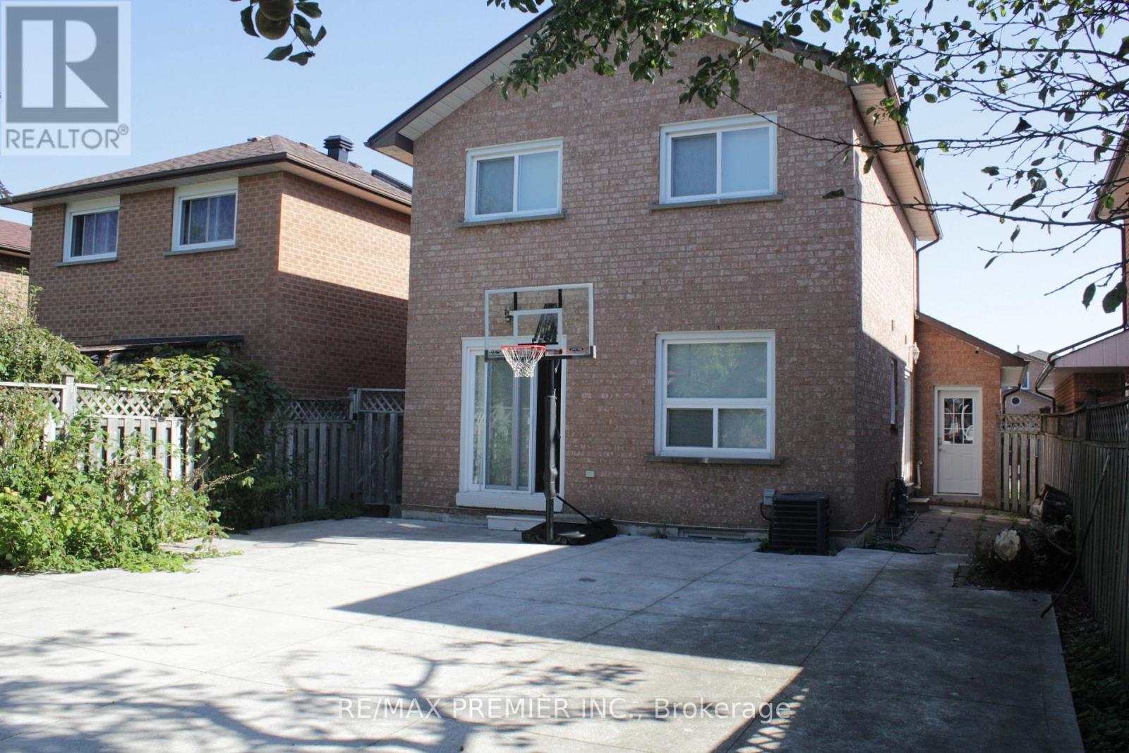 5502 Bourget Drive, Mississauga, Ontario  L5R 3A4 - Photo 34 - W12336477