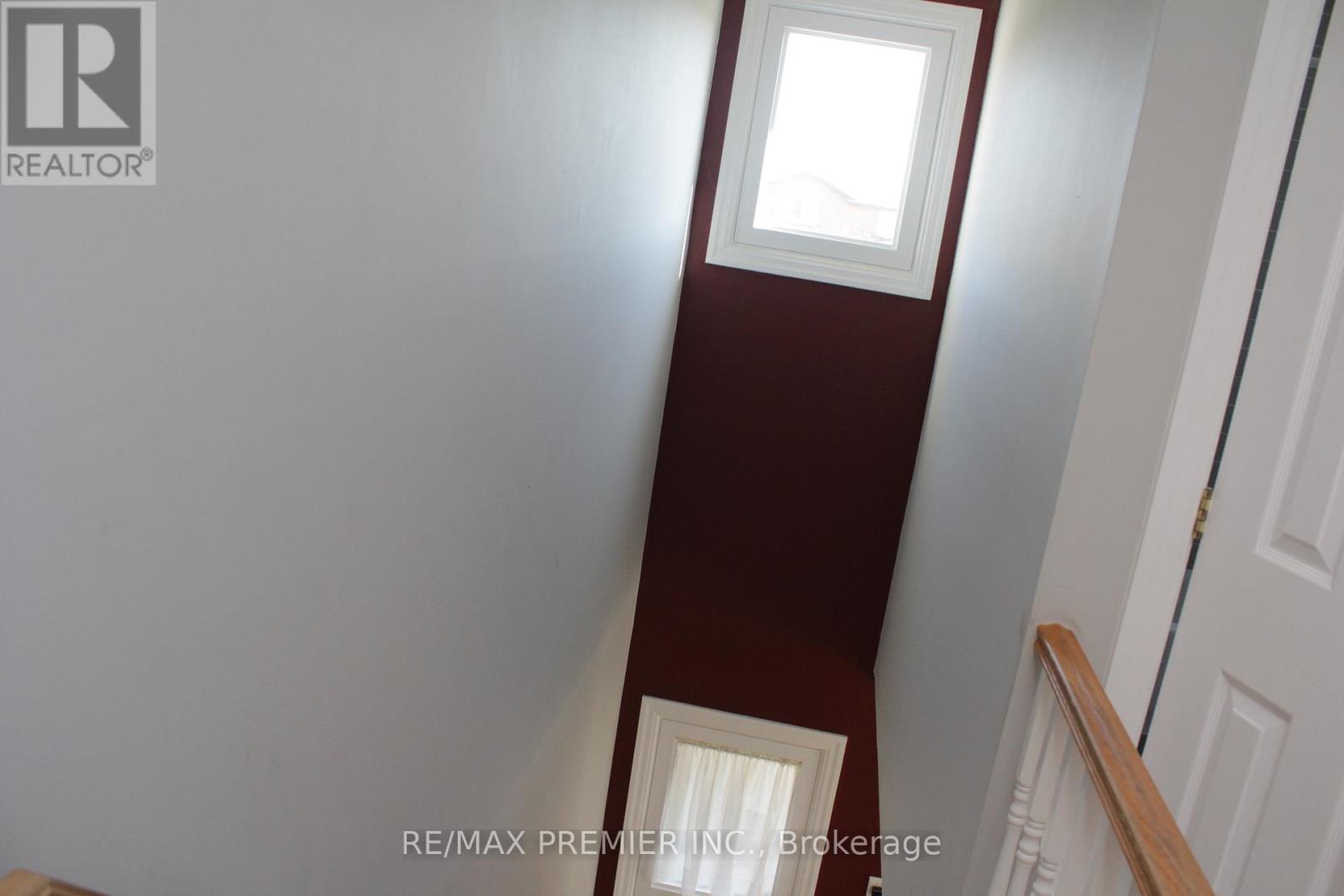 5502 Bourget Drive, Mississauga, Ontario  L5R 3A4 - Photo 22 - W12336477