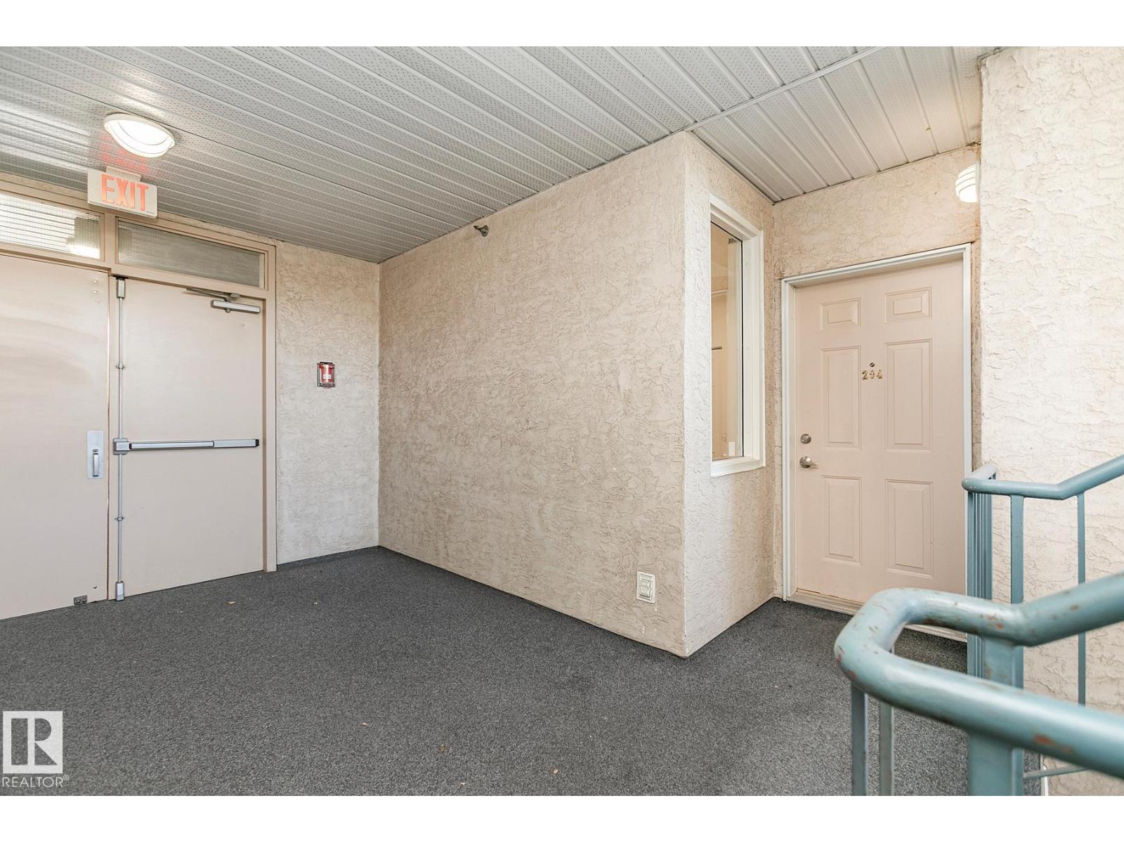 #204 8108 109 St Nw, Edmonton, Alberta  T6G 2V7 - Photo 5 - E4460273