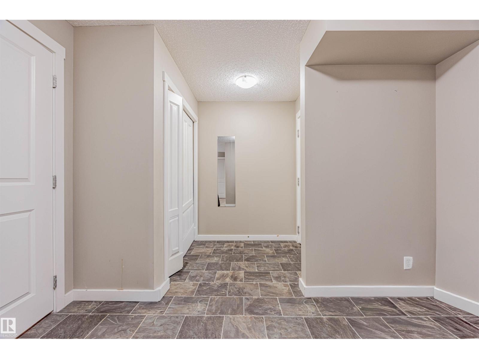 #202 5816 Mullen Pl Nw, Edmonton, Alberta  T6R 0W3 - Photo 3 - E4460275